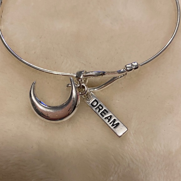 ♥️ Silver and Blue Bracelet Trio - Picture 2 of 4